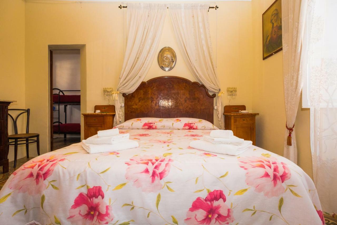 Giulia E Pietro - Marettimo Apartments Bagian luar foto