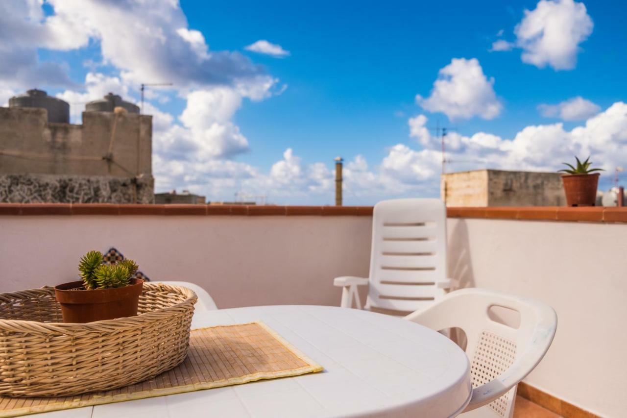 Giulia E Pietro - Marettimo Apartments Bagian luar foto